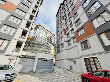 Çırçır Mah. Karaca Park Evleri'nde Satılık 3+1 Daire