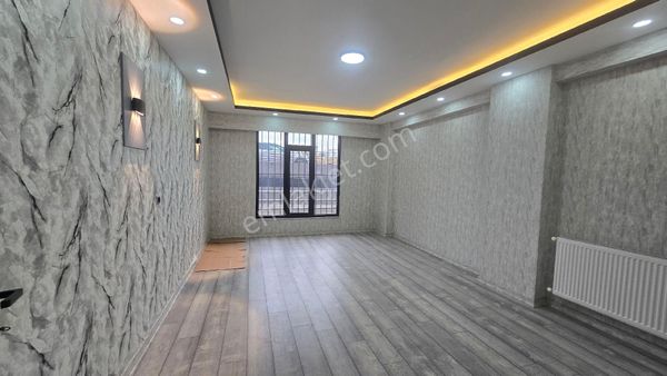 Acil Satılık 3+1 Lüx Giriş