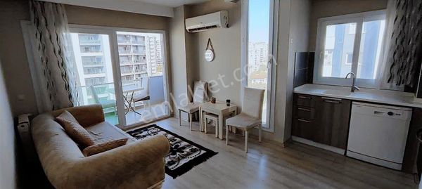 Fa'dan Çiftlikköy'de Havuzlu Sitede Kiralık Eşyalı 1+1 Daire