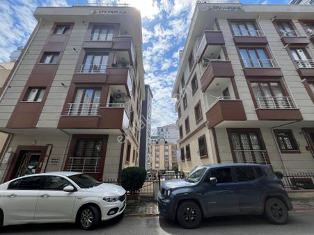 Ümraniye Esenevler'de Satılık Metroya Yakın 1+1