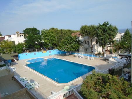 Haydar Emlaktan Yenicede Havuzlu Sitede Eşyalı Ara Kat Yazlık