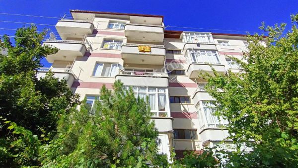 Tunçez Gm Perşembe Pz. Cvr. Satılık Geniş 2+1 Arakat Bakımlı Daire