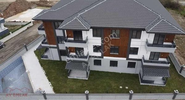Aziziye Mahallesinde Ara Katta Havuzlu Kiralık Sıfır 2+1 Daire