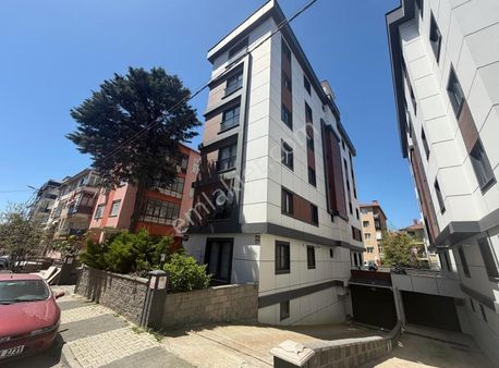 Maltape 'de Marmaraya Yürüme Mesafesinde 2+1 Kombili Ara Kat Ma