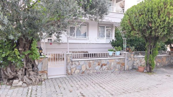 Edremit Altınoluk'da Yüksek Giriş 2+1 Satılık Daire