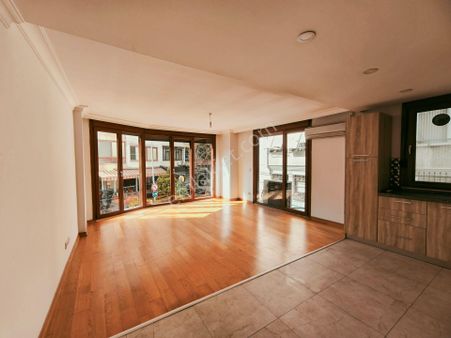 Kadıköy Moda' Nın Kalbinde Genç Binada 2 +1 Kiralık Daire