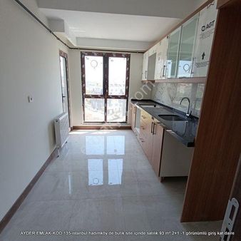 Hadımköy Mah De Butik Site İçinde Satılık 93 M² 2+1 - 1. Kat Görünümlü Giriş Kat Daire