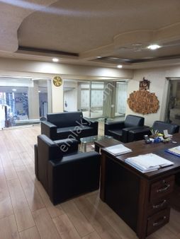 Karaman Merkez'de Yaparlar Market Yanı Geniş Kullanım Alanlı Satılık İş Yeri