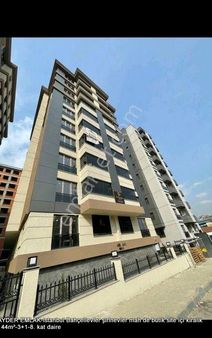 İstanbul Bahçelievler Şirinevler Mah De Butik Site İçi Kiralık 144m²-3+1-8. Kat Daire