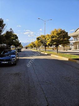 A. Menderes Cad. Kiralık Bacalı 100 M2 İşyeri