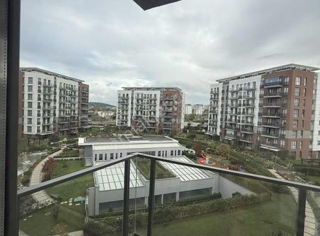 Suryapı Gölbahçe Uzmanı Suna Çakmak'tan Kiralık