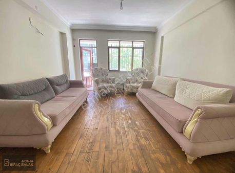 Şehir Merkezinde Tramvaya Yakın Eşyalı Kiralık 2+1 Daire