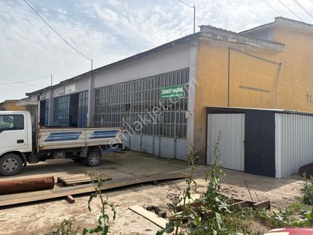 Karacabey Sanayi Sitesinde Satılık Köşe Atölye