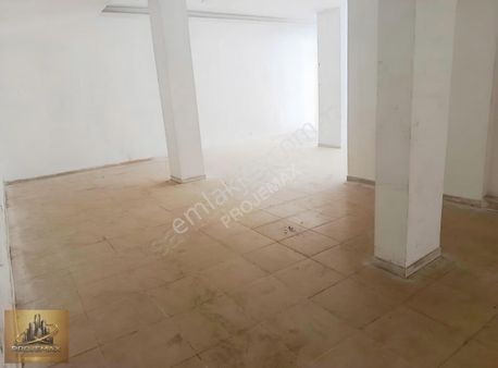 Sultangazi Yunus Emre Mahallesi Kiralık Dükkan 250 M²
