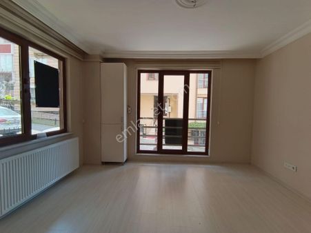 Çekmeköy Merkez Mh Kiralık 1+1 60m² Yüksek Giriş Daire