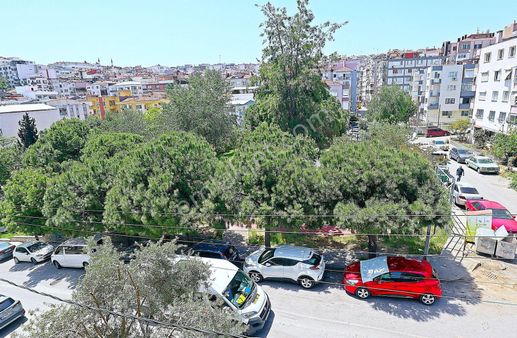Simge'den Pazaryeri Yakını Otoparklı Köşe Park Manzaralı Daire