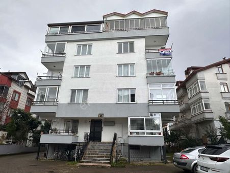 Akyazı'da Sahile Yürüme Mesafesinde, Kiralık 2+1 Fırsatı!