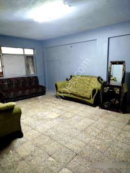 İzmir Buca İnönü Mah 3+1 150 Mk Ucuz Ayrı Mutfak Bahçeli Geniş Kiralık Daire
