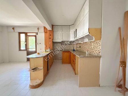 ▇altınkum'un Merkezin'de Denize 200mt Mesafede 2+1 Daire Fırsatı