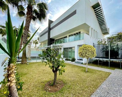 Manavgat Side'de Q Garden Sitesinde 2+1 Satılık Villa