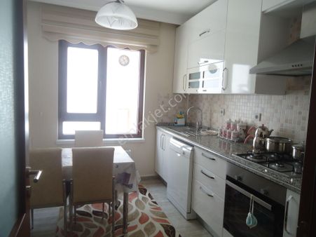 Asansörlü Satılık Daire Gizem Emlaktan