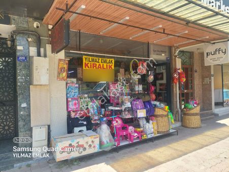 1003 Karaçay Mahallesi Hürriyet Caddesi Üzeri Kiralık Üç Katlı İşyeri