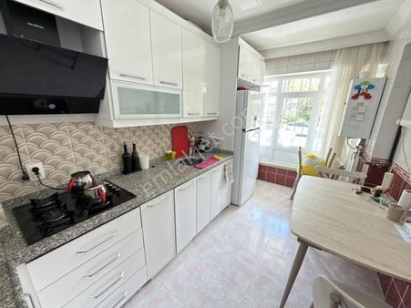 Oğulbey'den 3.kat Konumunda 3+1 Bağımsız Kapalı & Açık Otoparklı
