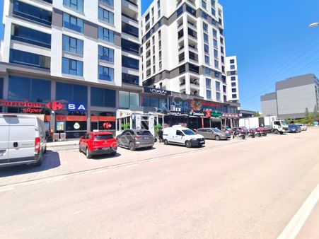 Ataevler Podyum Parkın Hemen Yanında Devren Kiralık Dükkan