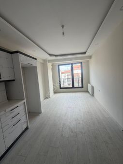✅ Cengizler Marketin Arkasında Satılık 1+1
