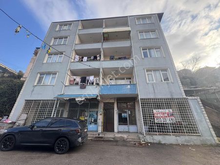 İzmit Yenidoğan Üstün Sokak 3+1 Sobalı Doğalgazlı Daire