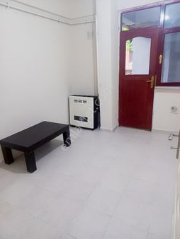 Perşembe Cumartesi Kapalı Pazarın Yanı Küçük Şirin Daire..