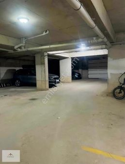 Kapalı Garajlı Asansörlü Merkezi Konumda Satılık Daire