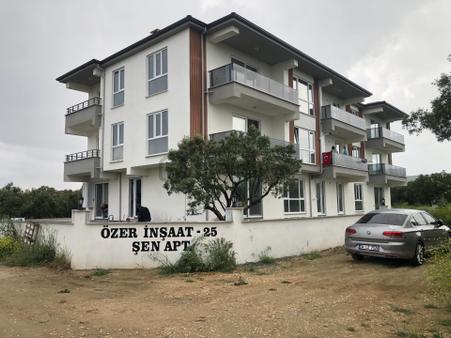 Şarköy De Işık Emlaktan Cumhuriyet Mah De 2+1 77 M2 Daire