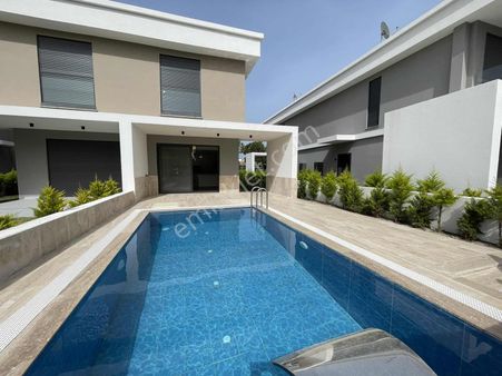 Çeşme Ilıca'da 3+1 , Sıfır , Havuzlu Dubleks Villa