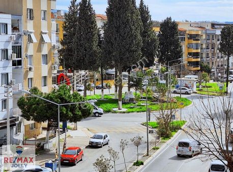 Menderes Mah. Adnan Kahveci Caddesi Satılık 3+1 Daire 135 M²
