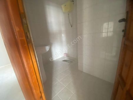 Remax-mıd'den Sefaköyün En Merkezi Konumunda Kiralık Daire