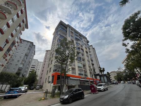 Uğur Mumcu’nun Merkezinde Ferah Ve Kullanışlı Satılık 3+1 Daıre