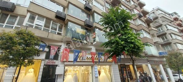 Altıparmak Cadde Üstü Satılık İş Yeri