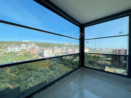 Şehir Hastanesi Yakını Göçerler'de Önü Açık 2+1 Satılık Daire
