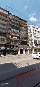 Altıparmak Cadde Üstü Satılık Daire