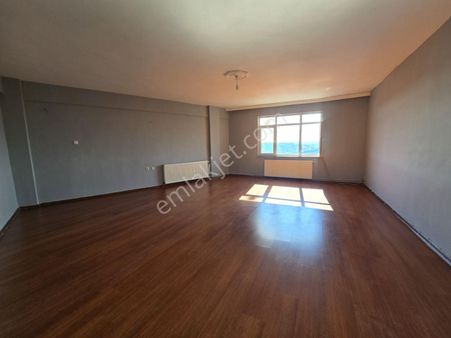 Hastane | E5'e Adım Mesafe | Düz Ayak Ferah 2+1 Kiralık Daire