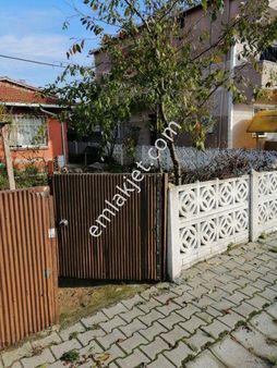 Tekirdağ Muratlı Merkezde Bahçeli Müstakil Ev Acık Garaj