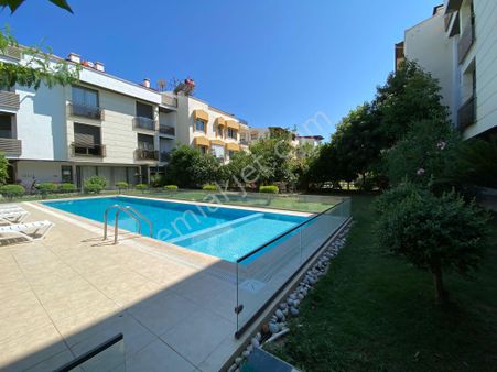 Konyaaltı Gürsu'da Denize Yakın Havuzlu Butik Sitede Full Eşyalı 1.5+1 Arakat Daire