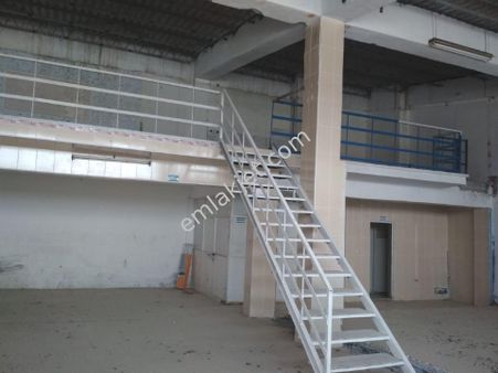 Küçük Sanayi Sitesi 25 Caddede Satlık 250m2 Dükkan