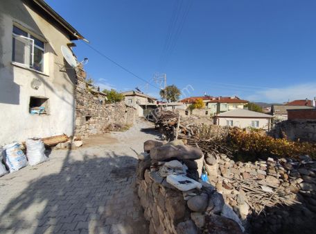 Özpınar ,dan Çavuş Mah. Köy Merkezi Satılık Arsa 244 M2 Elektrik-su Var...