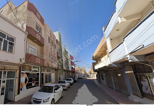 Ceylanpınar Merkezde Satılık Müstakil Tapulu 3 Kat Ev Ve Dükkan