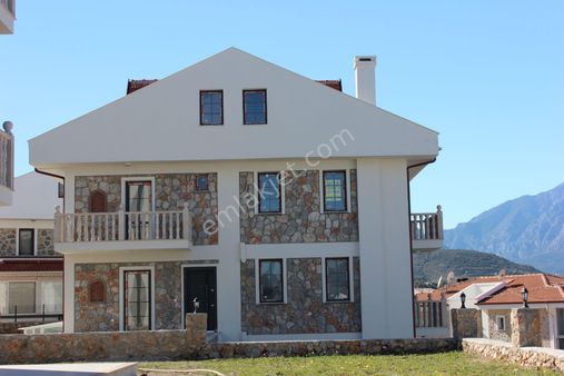 Ağa İnşaat Emlak'tan Ağa Evleri'nde Satılık 3+1 Dubleks