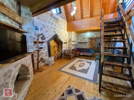 Kaş-patara/gelemiş'te Enfes Mimarili, Havuzlu Satılık Villa!