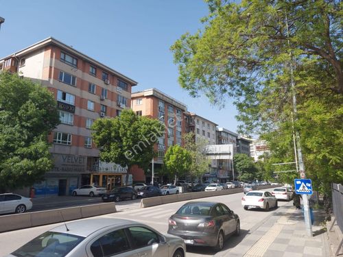  ASYAPIDAN 2+1 80M2 ASANSÖRLÜ-OTOPARKLI-MANZARALI LÜKS OFİS