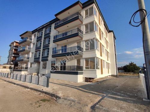 ACİL AFYON TEZCAN EMLAKTAN SIFIR  2+1 DAİRE